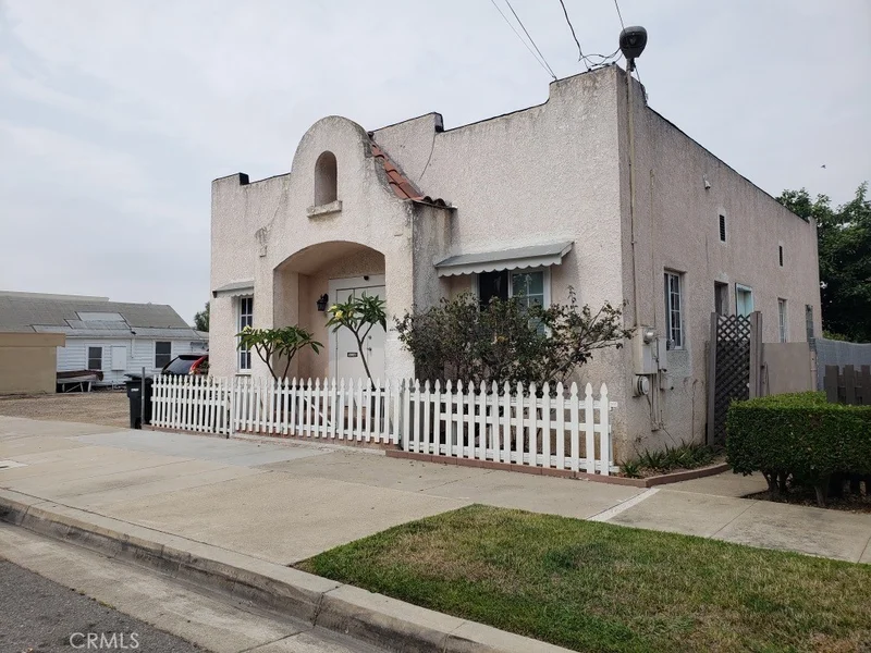 424 N Cypress Street, Orange, CA 92866