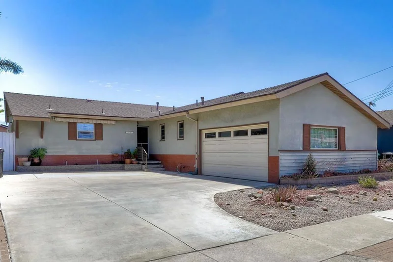 2587 Elyssee St, San Diego, CA 92123