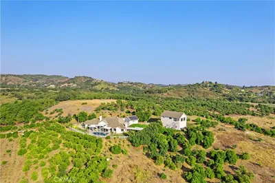 23505 Carancho Road photo 2