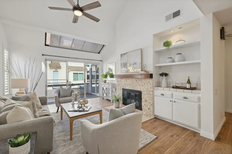 6130 Calle Mariselda 201, Tierrasanta, CA 92124