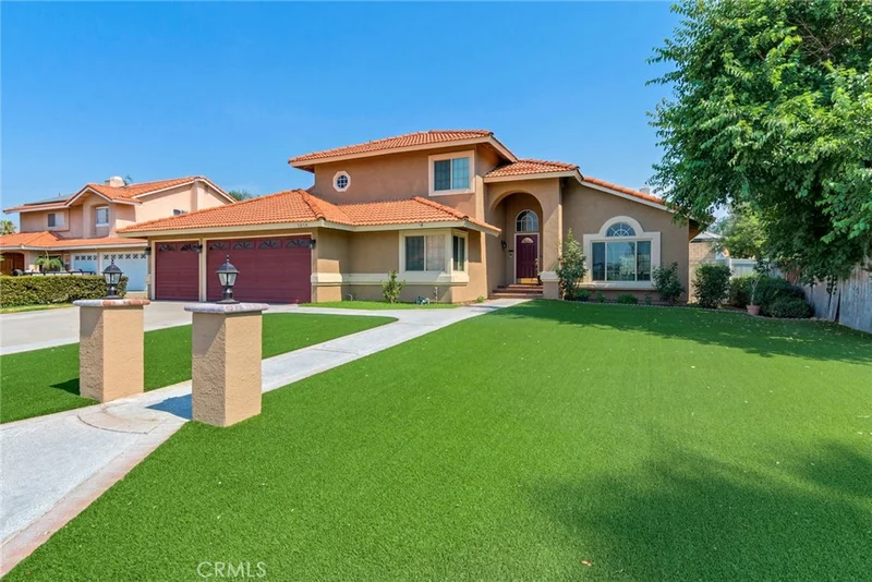 1014 W Jackson Street, Rialto, CA 92376