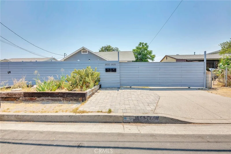 8651 Norris Avenue, Sun Valley, CA 91352