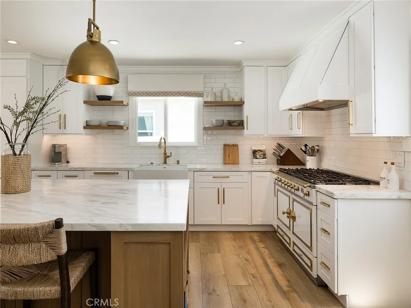 1241 S Helberta Avenue, Redondo Beach, CA 90277