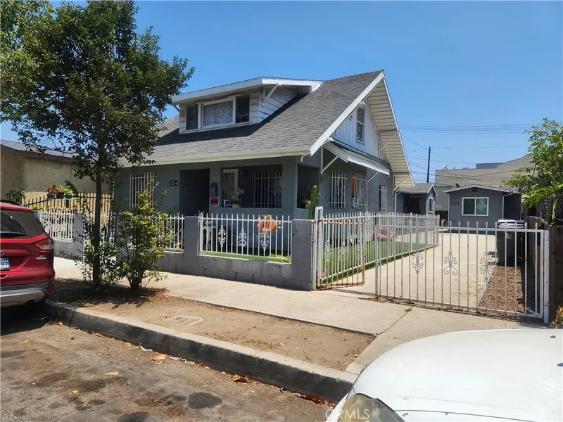 1010 Lime Avenue, Long Beach, CA 90813