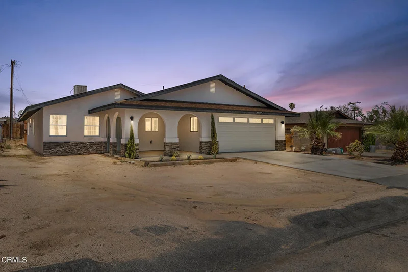 6270 Lupine Avenue, 29 Palms, CA 92277