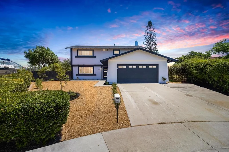 10051 View Crest Ct, Spring Valley, CA 91977