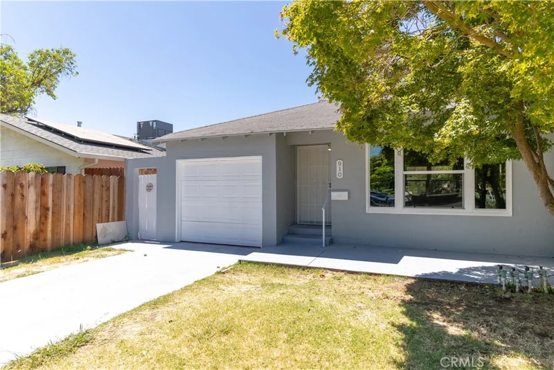 910 W 25th Street, Merced, CA 95340