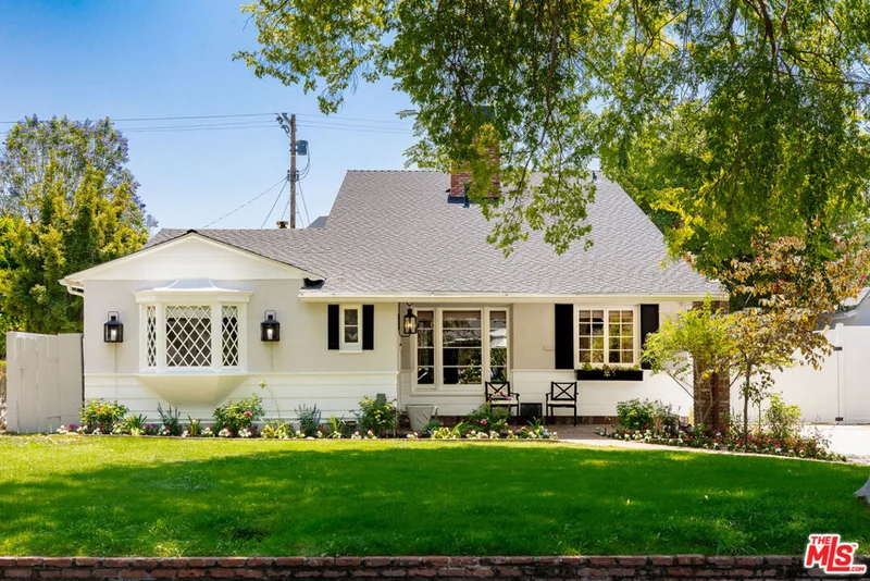 11826 Hartsook Street, Valley Village, CA 91607