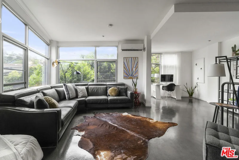 4111 W Sunset Boulevard 230, Los Angeles, CA 90029