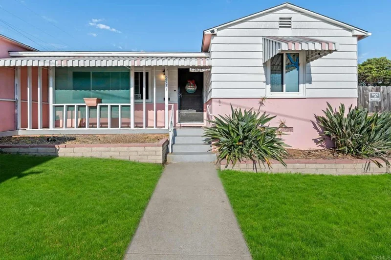 2977 53rd Street, San Diego, CA 92105