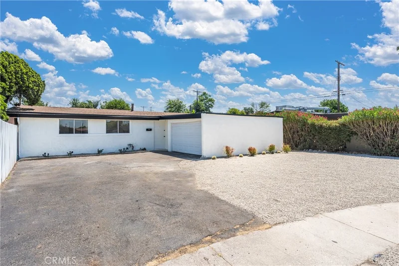 11718 Sproule Avenue, Pacoima, CA 91331