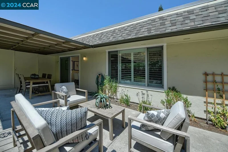 2712 Ptarmigan Dr 1, Walnut Creek, CA 94595