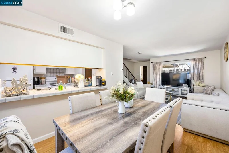 5510 Roundtree Dr D, Concord, CA 94521