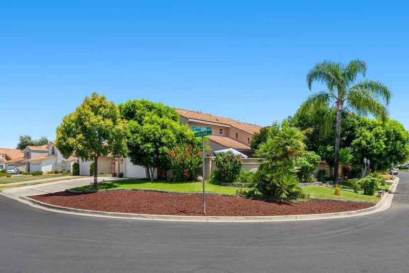 43200 Vista Del Rancho, Temecula, CA 92592