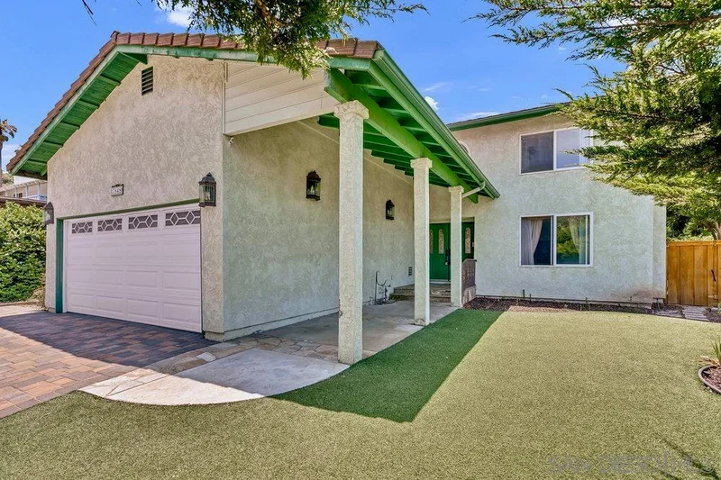 7848 Deerfield St., San Diego, CA 92120