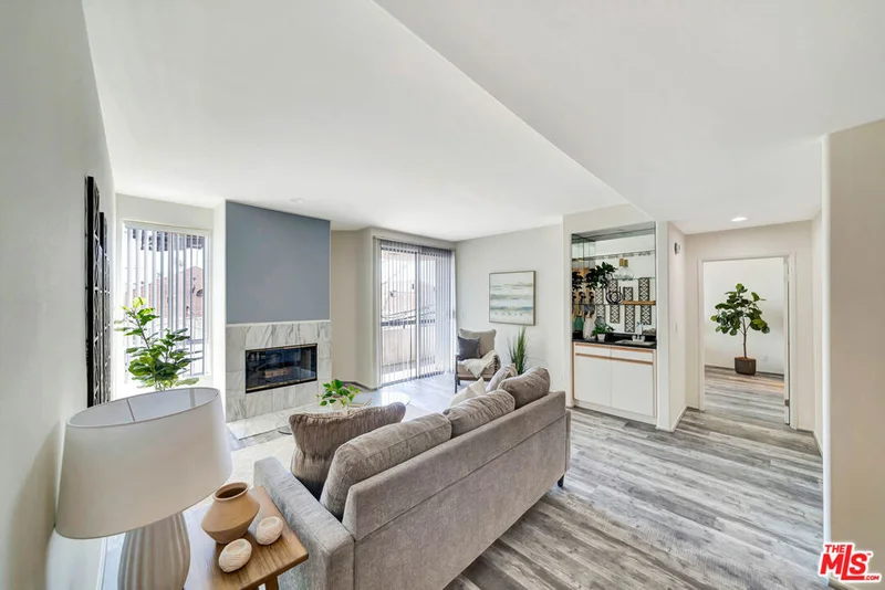 1240 S Corning Street 206, Los Angeles, CA 90035