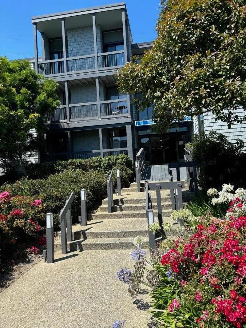 615 Port Drive 105, San Mateo, CA 94404