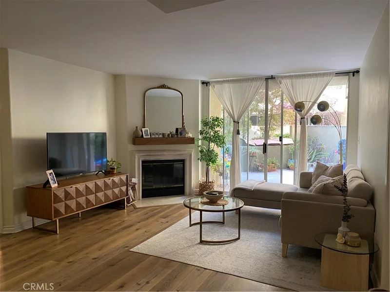 6140 Monterey Rd 225, Los Angeles, CA 90042