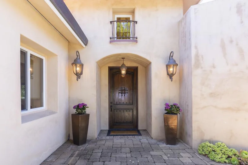 25950 Colt Lane, Carmel Valley, CA 93924
