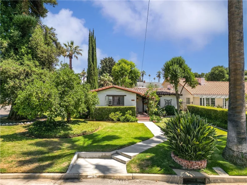 1001 Walnut Avenue, Redlands, CA 92373