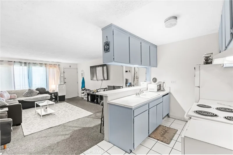 5500 Ackerfield Avenue 317, Long Beach, CA 90805
