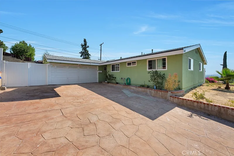 18668 Fairweather Street, Canyon Country, CA 91351