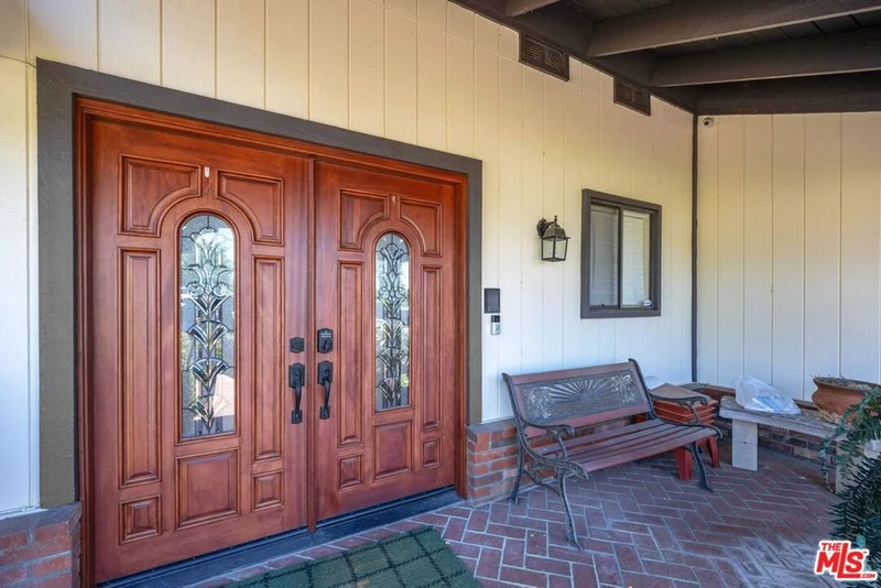 2286 N 4th Avenue, Upland, CA 91784