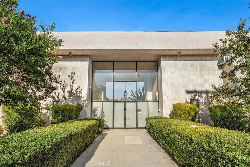 5232 Corteen Place 3, Valley Village, CA 91607