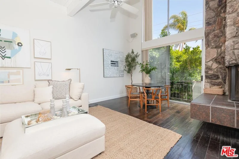 11625 Texas Avenue 303, Los Angeles, CA 90025