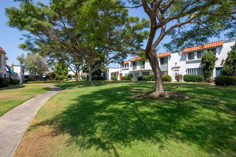 4118 Genesee Ave, San Diego, CA 92111