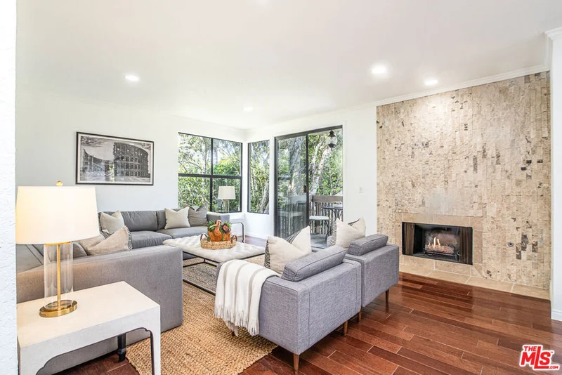 450 San Vicente Boulevard 201, Santa Monica, CA 90402