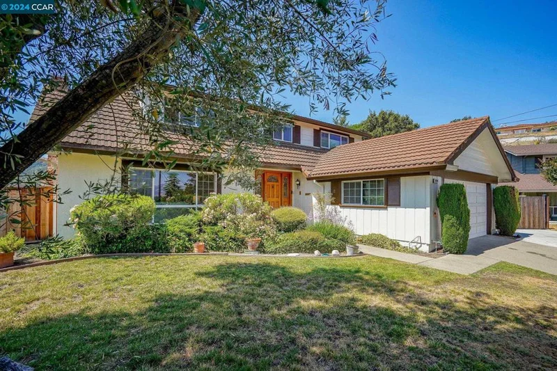 11381 Rampart Dr, Dublin, CA 94568