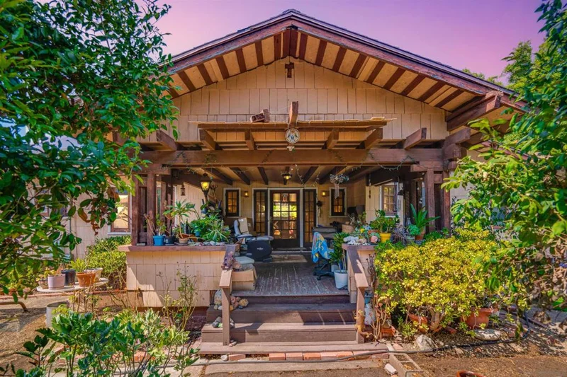 5102 Towle Ct, San Diego, CA 92105