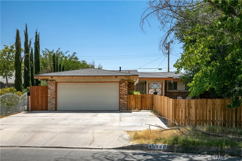 45440 13th Street W, Lancaster, CA 93534