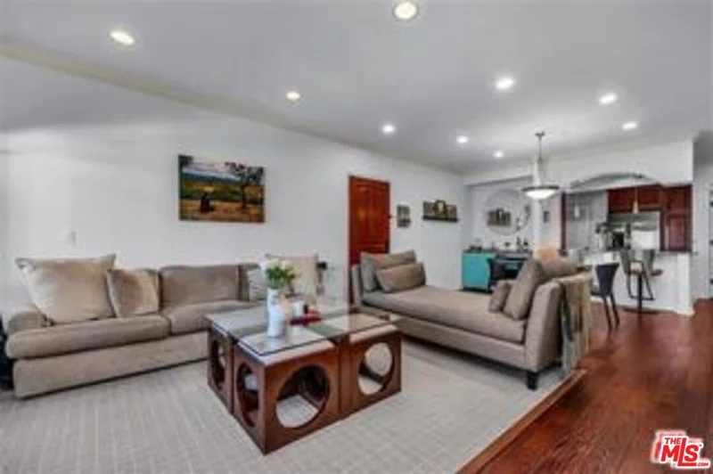 432 S Willaman Drive 303, Los Angeles, CA 90048