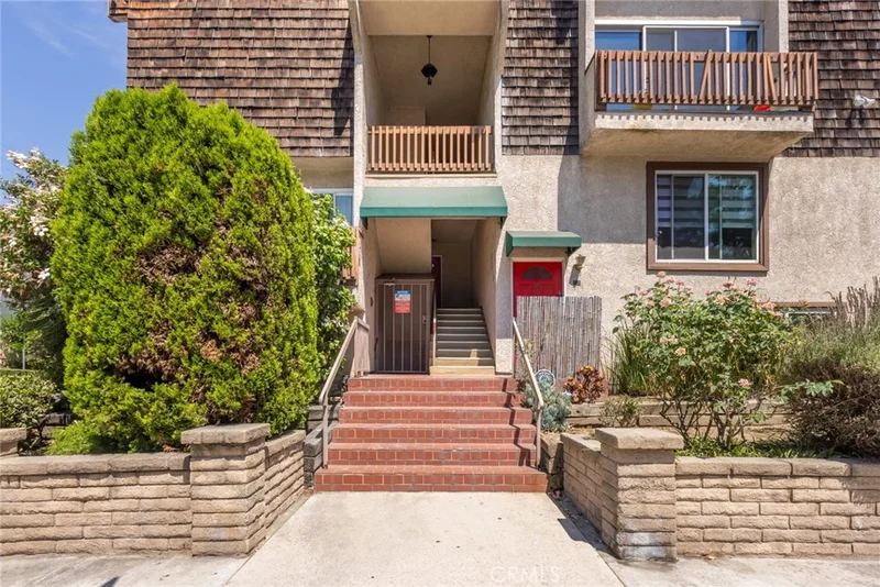 4660 Coldwater Canyon Avenue 22, Studio City, CA 91604