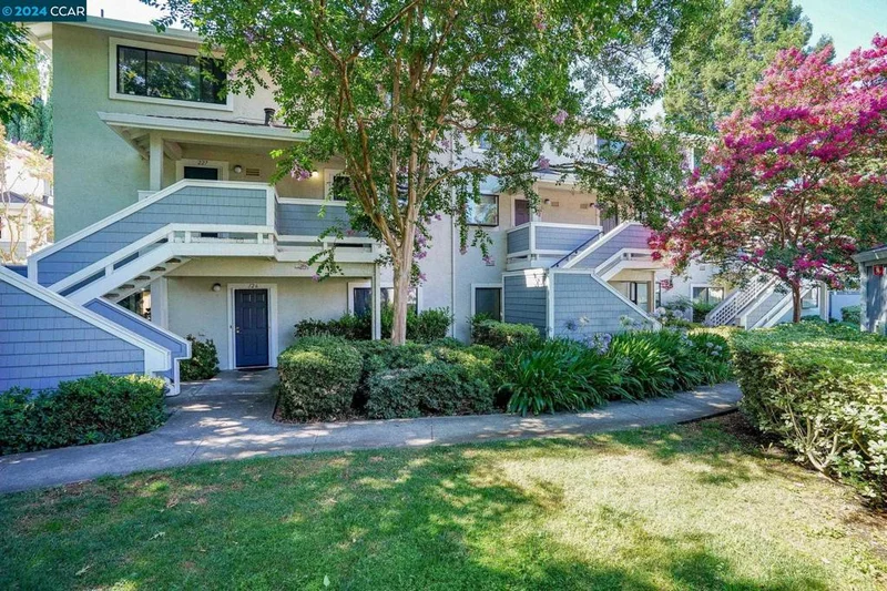 2584 Oak Rd 224, Walnut Creek, CA 94597
