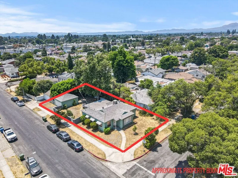8801 Zeiler Avenue, Arleta, CA 91331