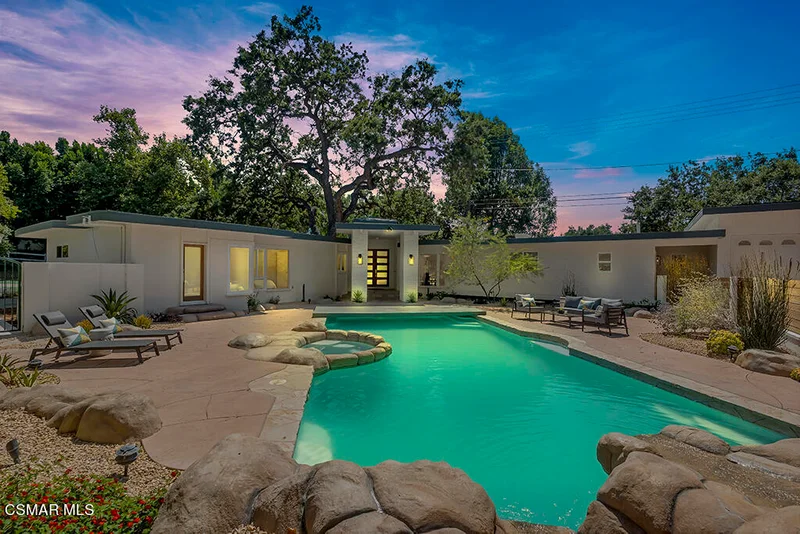 429 Encino Vista Drive, Thousand Oaks, CA 91362