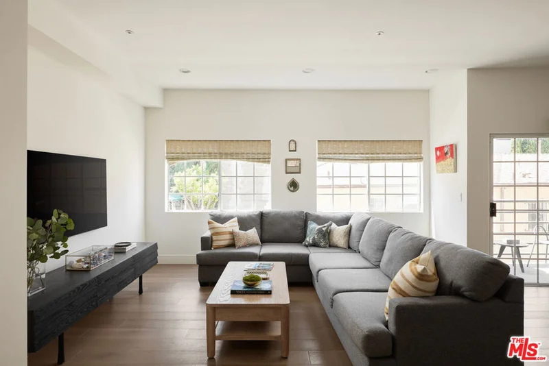 850 N Poinsettia Place 4, Los Angeles, CA 90046