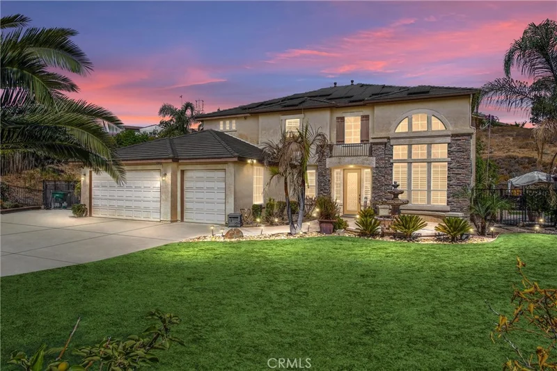 12250 Tuliptree Cir, Riverside, CA 92503