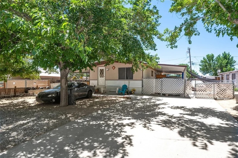19031 Monterey Street, Hesperia, CA 92345