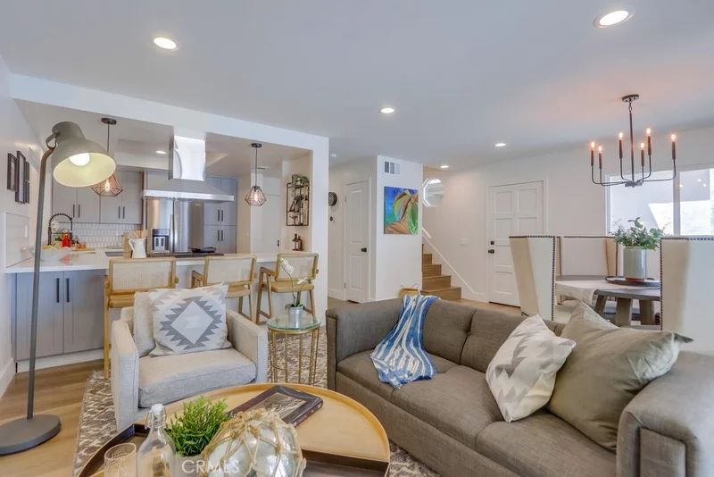 426 Victoria Street 4, Costa Mesa, CA 92627