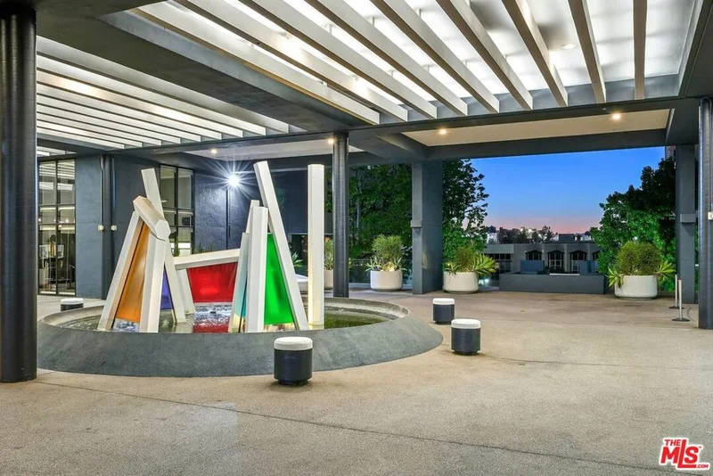 880 W 1st Street 101, Los Angeles, CA 90012