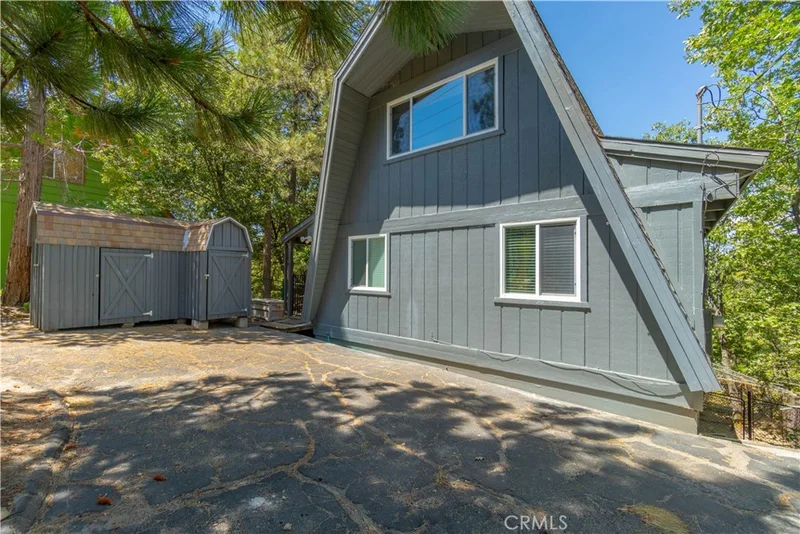 1154 Yukon Drive, Lake Arrowhead, CA 92352