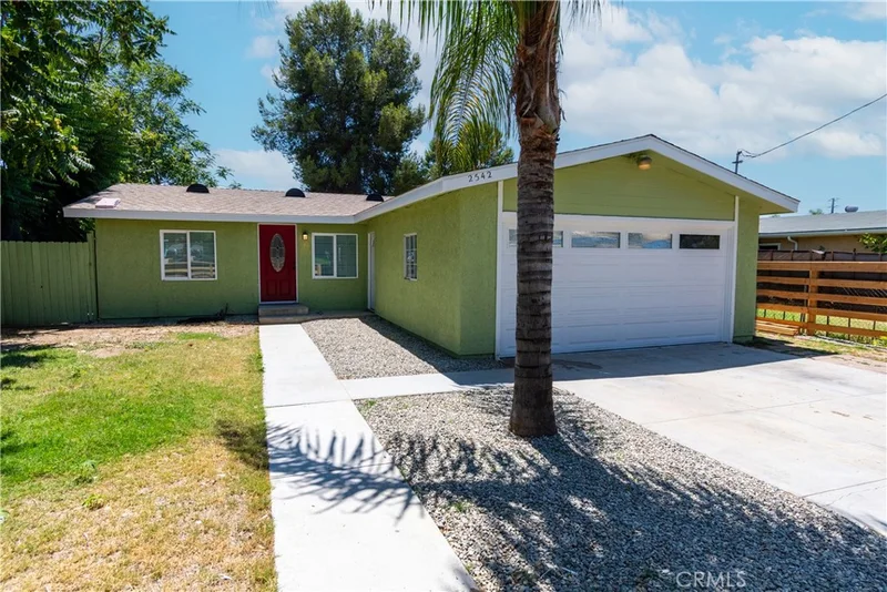 2542 10th Street, Riverside, CA 92507