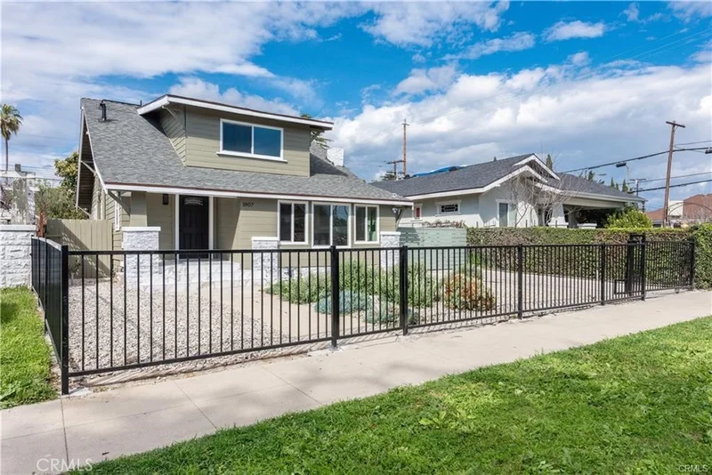 1907 W 41st Drive, Los Angeles, CA 90062