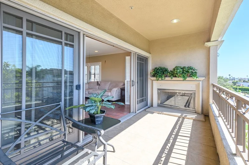 432 S Willaman Drive 402, Los Angeles, CA 90048