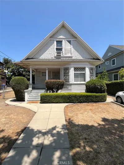 4541 Melbourne Avenue, Los Feliz, CA 90027