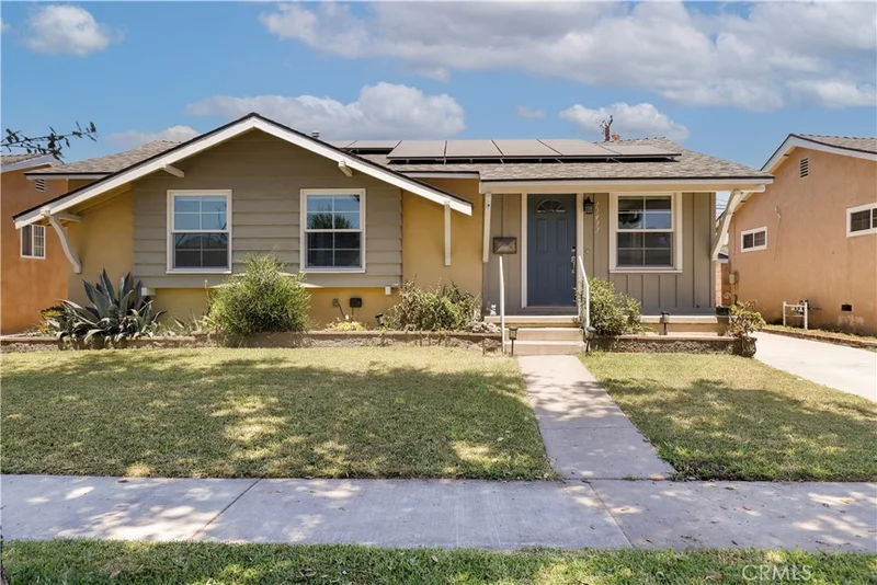 11433 212th Street, Lakewood, CA 90715